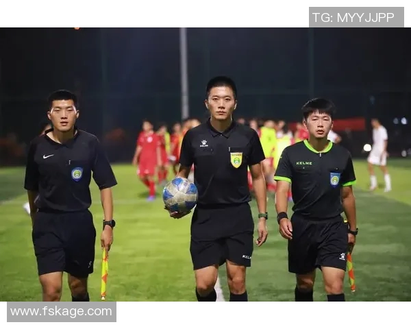 重庆足球队在锦标赛中的状态分析与表现评估 重庆足球队在锦标赛中的状态分析与表现评估