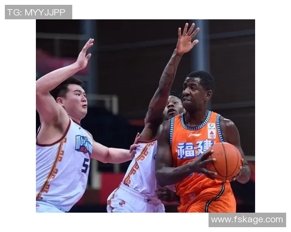 南京篮球队区域防守分析：优缺点及改进建议探讨