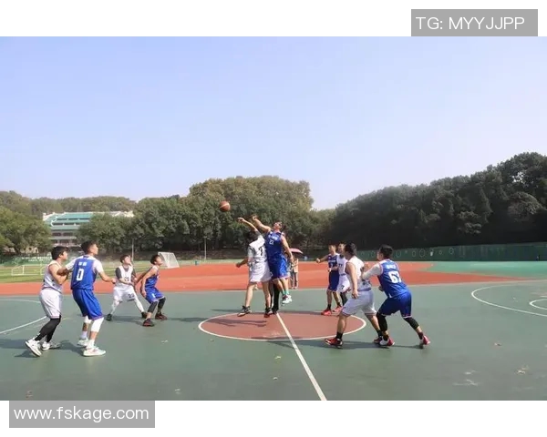 武汉篮球队荣登篮球战术排行榜第一名引领潮流与创新 武汉篮球队荣登篮球战术排行榜第一名引领潮流与创新