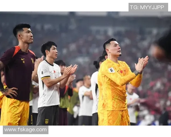 足球明星对握手表情的独特解读与背后故事揭秘 足球明星对握手表情的独特解读与背后故事揭秘